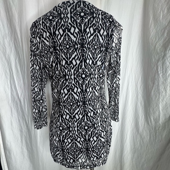 INC International Concepts Embellished Tunic Top Black White Tribal Boho M - Picture 8 of 8